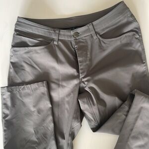 31x32 Lululemon “Waterproof” pants.  Seam sealed.